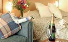Escape @ Valentine - Accommodation QLD 0