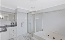 Woodcutters House - Accommodation QLD 3