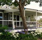 Yarralaw Springs Wines Vine Loft Bed and Breakfast - Accommodation QLD