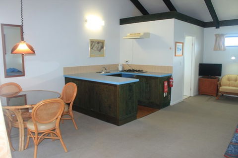 Nuffka Apartments - Norfolk Island - Accommodation QLD 1