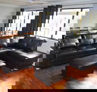 Ewetopia Farm - Accommodation QLD