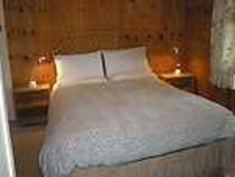 Fairview Farm Cottages - Accommodation QLD 0
