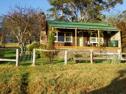 Fairview Farm Cottages - Accommodation QLD 1