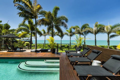 Trinity Beach Palace - Accommodation QLD 11