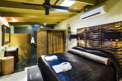 Trinity Beach Palace - Accommodation QLD 21