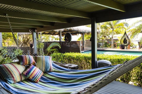 Trinity Beach Palace - Accommodation QLD 12