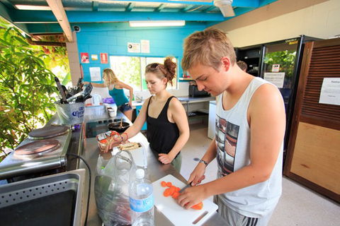 Mission Beach Retreat YHA - Accommodation QLD 3