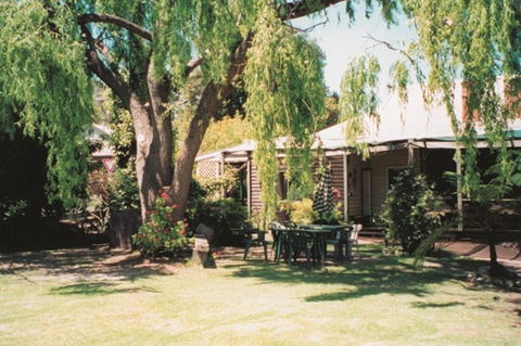Pemberton YHA - Accommodation QLD 1