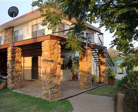 Rubyvale Gem Gallery Apartments - Accommodation QLD 1