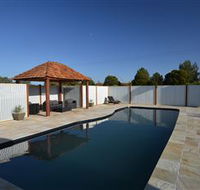 Pelican Rest Tourist Park - Accommodation QLD