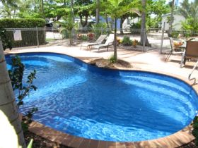 Tropical Beach Caravan Park - Accommodation QLD 3
