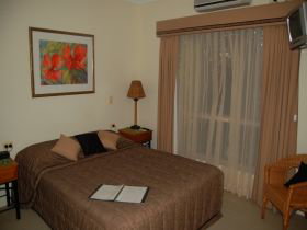 While Away Bed And Breakfast - Accommodation QLD 3