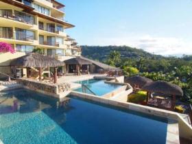 At Waters Edge Resort - Accommodation QLD 3