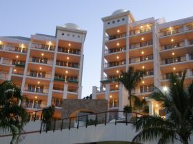 At Blue Horizon Resort - Accommodation QLD 0