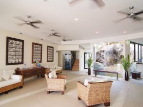 At Blue Horizon Resort - Accommodation QLD 2