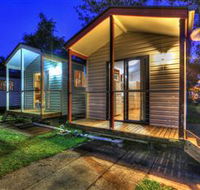 Wallace Motel and Caravan Park - Accommodation QLD