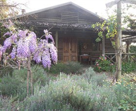 Barney Creek Vineyard Cottages - Accommodation QLD 1