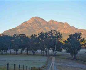 Barney Creek Vineyard Cottages - Accommodation QLD 3