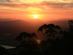 Avocado Sunset Bed And Breakfast - Accommodation QLD 1