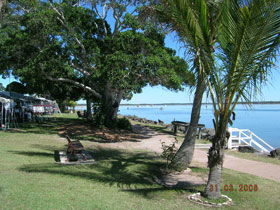 Bullaburra ACT Accommodation QLD