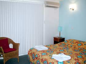 Bayshores Holiday Apartments - Accommodation QLD 1