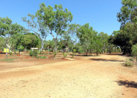 Bitter Springs Cabins And Camping - Accommodation QLD 4