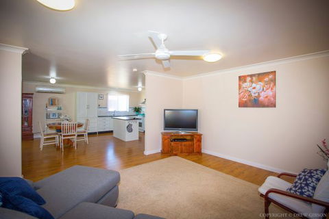 Dell-Lee Cottage - Accommodation QLD 4