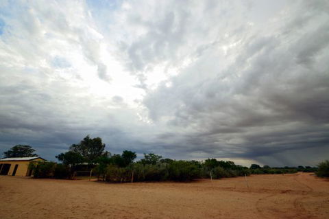 Eldee Station Accommodation, Caravan And Campsites - Accommodation QLD 3