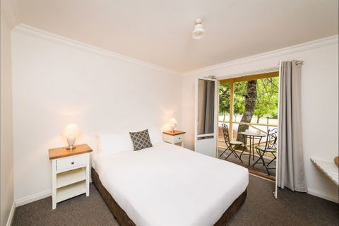 Federation Gardens And Possums Hideaway - Accommodation QLD 2