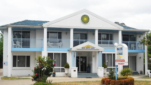 Blue And White Lodge - Accommodation QLD 0