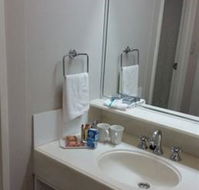 Beachcomber Hotel and Conference Centre - Accommodation QLD