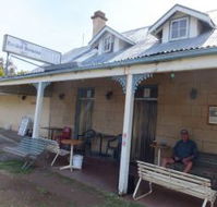 Marshall McMahon Inn - Accommodation QLD