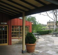 Surveyor General Inn - Accommodation QLD