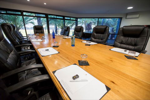 Mercure Alice Springs Resort - Accommodation QLD 5