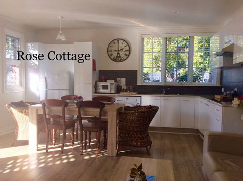 Rose Cottage - Accommodation QLD 1