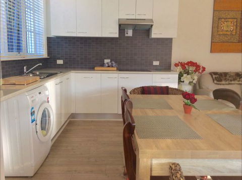 Rose Cottage - Accommodation QLD 4