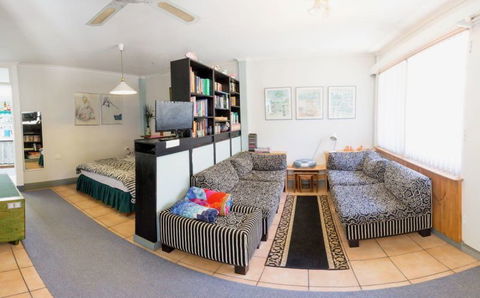 Dunes Cottage - Accommodation QLD 1