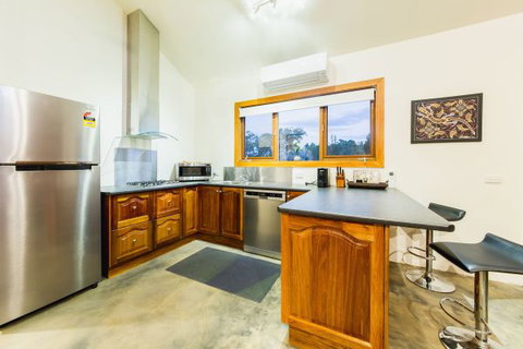 Alpine Edge Accommodation - Accommodation QLD 2