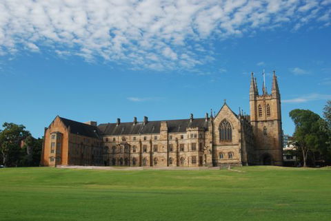 University Stays - Accommodation QLD 0