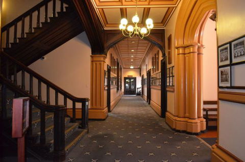University Stays - Accommodation QLD 2