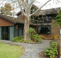 Trenberth House - Accommodation QLD