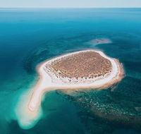Mackerel Islands - Accommodation QLD