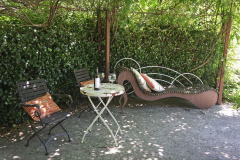Mirkwood Forest Self-Contained Spa Cottages - Accommodation QLD 5