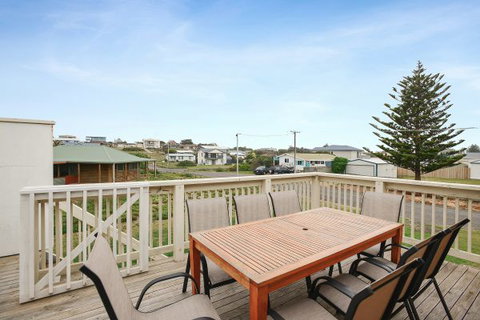 Willows - Accommodation QLD 5