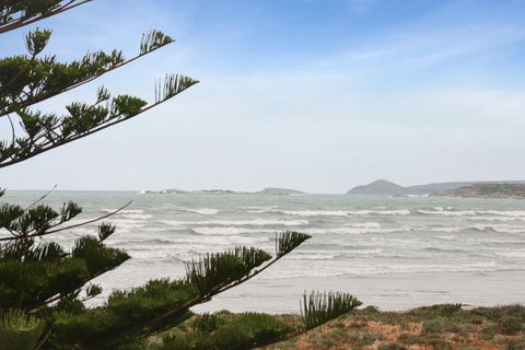 Willows - Accommodation QLD 9