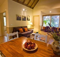 Autumn Abode Cottages - Accommodation QLD