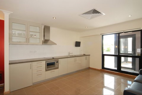 Tanunda Hotel And Apartments - Accommodation QLD 5