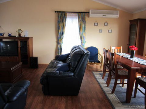 Annies Rest - Accommodation QLD 1