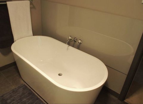 North East Stays - Accommodation QLD 7