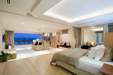 Oceans 74 - An Elite Holiday Home - Accommodation QLD 30